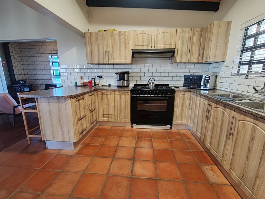 5 Bedroom Property for Sale in Hopefield Western Cape